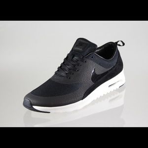 Women's Nike Air Max Thea QS 6.5